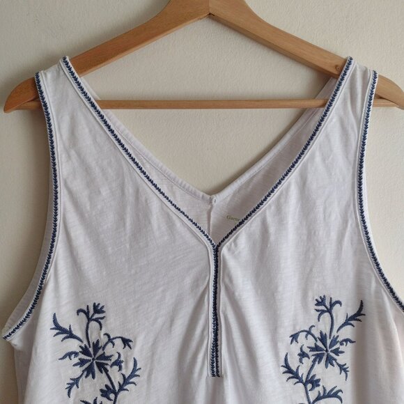 Garnet Hill Embroidered Tank Top XL Navy on White Relaxed Fit Cotton Shirt - Picture 3 of 8